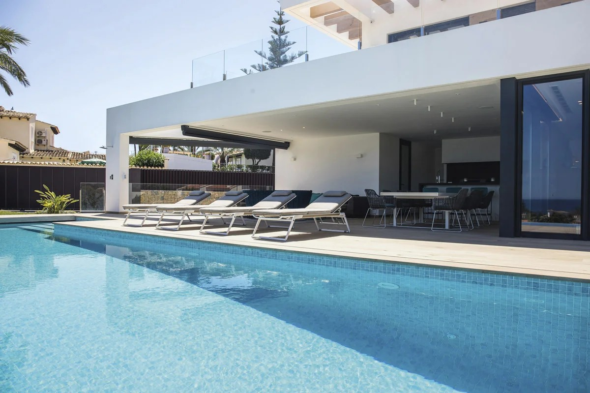 50x50 Aqua Lume Penta Ios Blue Shiny Tiles