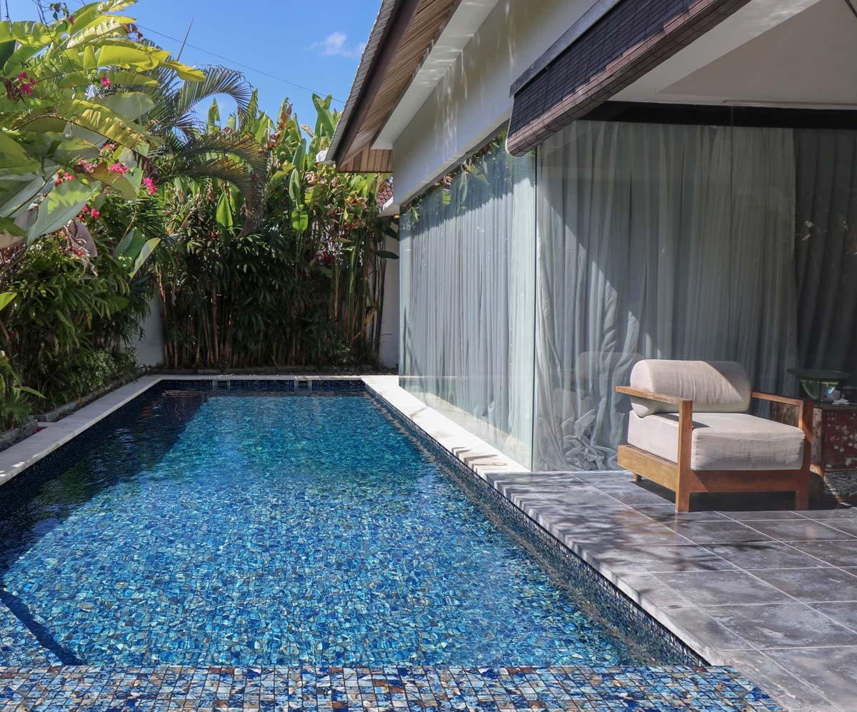 50x50 Aqua Lume Penta Print Shiny Tiles